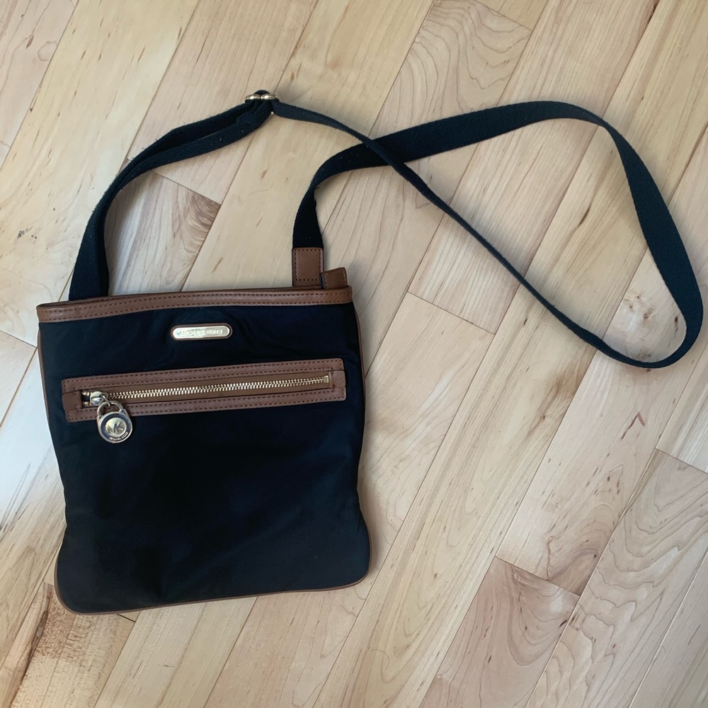 Michael Kors Crossbody Bag